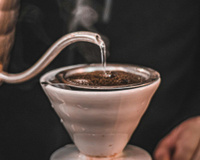 Se você usa água da torneira para fazer café, pare agora, ela pode ser o motivo da bebida ruim