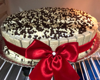 Bolo de bis com morango