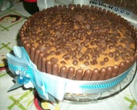 Bolo molhadinho de doce de leite