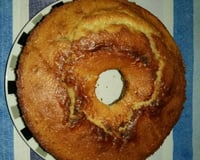 Bolo de banana com doce de leite