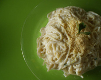 Macarrão ao molho branco