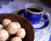 Pão de queijo frito