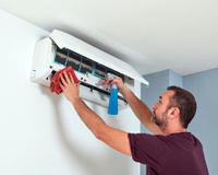 Há 2 anos meu ar-condicionado tá com cheiro ruim e não sabia que deveria fazer isso que o técnico me mostrou quando veio à minha casa