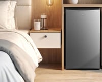 Frigobar Midea de 45 litros aposta em tecnologia Inverter e está com o menor preço do ano
