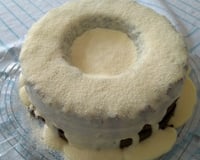 Bolo vulcão de leite ninho