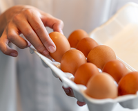 Pasteurizar ovos em casa é seguro? Aqui está uma investigação séria sobre comida