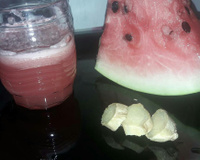 Suco de melancia com gengibre