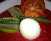 Creme de beterraba com legumes