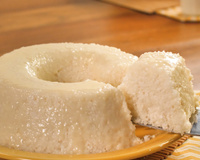 Bolo de tapioca com coco: como preparar esse delicioso doce para servir no lanche da tarde ou de sobremesa