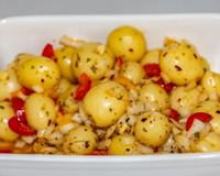 Todo ano eu faço essas batatinhas em conserva para petiscar no Natal e elas sempre acabam em segundos!