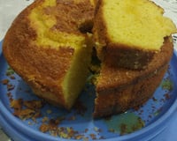Bolo de laranja com calda de laranja