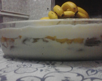 Pavê de creme com pêssego