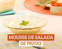 Mousse de salada de frutas