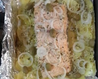 Salmão assado com batata