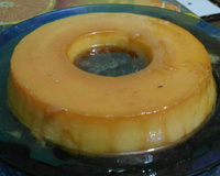 Pudim de leite condensado na panela de pressão