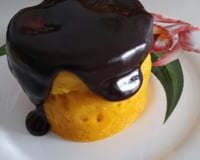 Bolo de cenoura de caneca