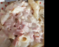 Macarrão de molho branco simples