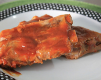 Costela de porco com molho barbecue