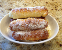 Enroladinho de queijo com coco