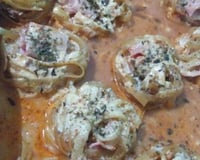 Macarrão ninho recheado