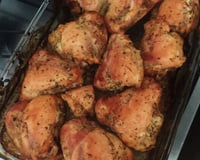 Coxa de frango assada com batatas