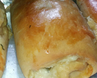 Pão recheado de frios