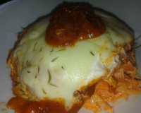 Ovo pochê com salada crocante de cenoura