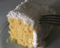 Bolo de coco molhadinho