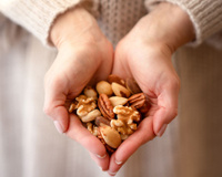 Um cardiologista de 35 anos: "Existe uma noz que é muito superior às demais quando se trata de melhorar a sua saúde"