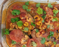 Peixe ao molho de tomate e camarão