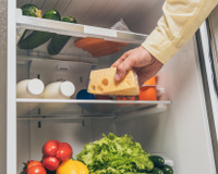 Aprenda como guardar queijo na geladeira para que o alimento dure mais
