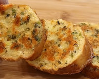 Nunca mais coma pão amanhecido: transforme o pão duro em uma delícia digna de café da manhã de hotel