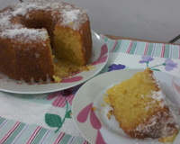 Bolo de fubá com sobras de arroz