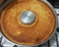 Bolo de aipim cremoso tradicional