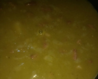 Sopa de Ervilha com Calabresa