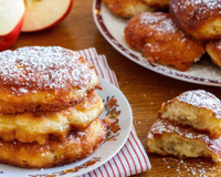 Pãezinhos de aveia e maçã na frigideira simples de fazer para um café da manhã nutritivo pronto em menos de 15 minutos