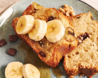 O bolo de banana com nozes que não pode faltar no meu lanche da tarde: fofinho e fácil de fazer