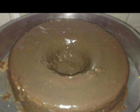 Bolo vulcão de cenoura e chocolate