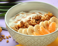 Substituí o pão de forma por esse café da manhã para perder peso e ganhar massa muscular: os benefícios de consumir iogurte com granola caseira