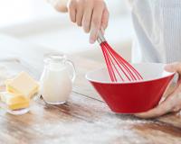 80% desse alimento é plástico: ingrediente muito usado em receitas e no pão tem a mesma consistência de parafina de prancha de surfe