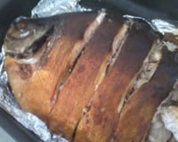 Pacu assado com farofa