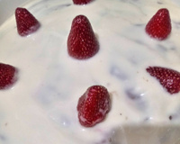 Bolo de morango e kiwi