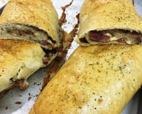 Pão recheado de calabresa