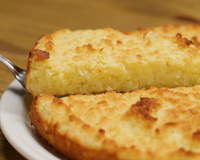 Bolo de aipim com coco sem trabalho