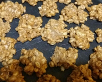 Pé de moleque de leite condensado