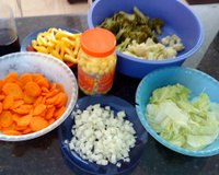 Yakissoba Koyama misto (carne, frango e legumes)