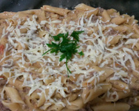 Macarrão na pressão com carne moída