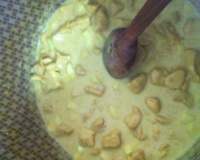 Frango ao curry com maçã verde e sem pimentão