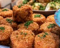Bolinho de salmão com cream cheese é o aperitivo perfeito para a sua Ceia de Natal: receita é fácil e rápida de fazer