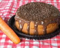 Pouca gente sabe, mas esse é o erro mais comum na hora de fazer bolo de cenoura que faz ele solar